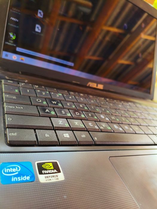 Noutbuk Asus X55VD, 4gb ram 320 gb hdd gt610m 1gb videokarta ,
