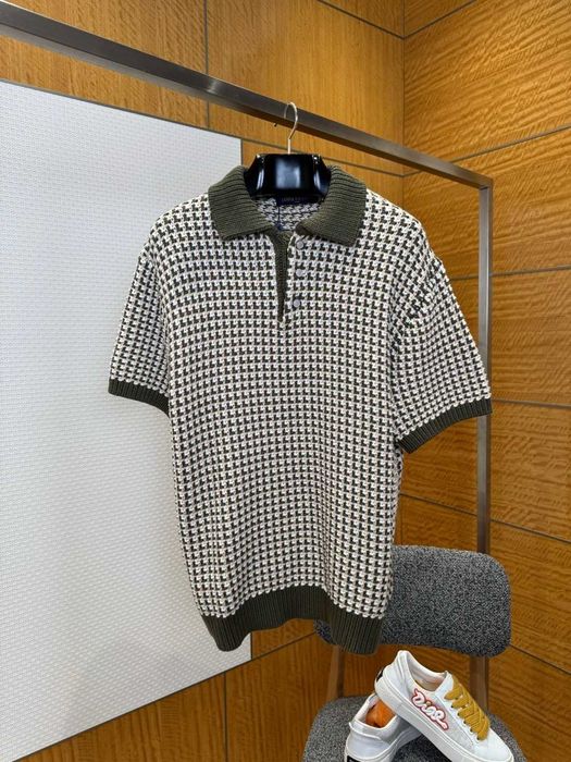 Tricou Louis Vuitton Calitate Premium