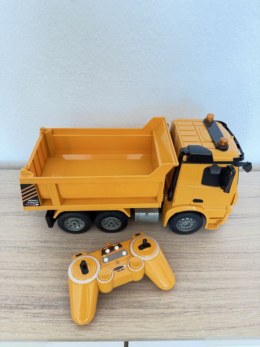 Голям самосвал/камион с дистанционно управление, Mercedes Benz Arocs, мащаб  1:20