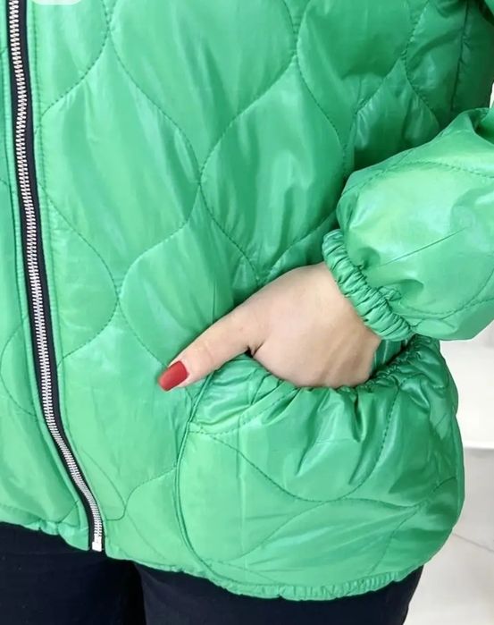 Продам куртку демисезонную