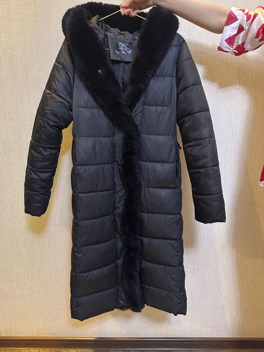 Продам Женскую Зимнюю Куртку