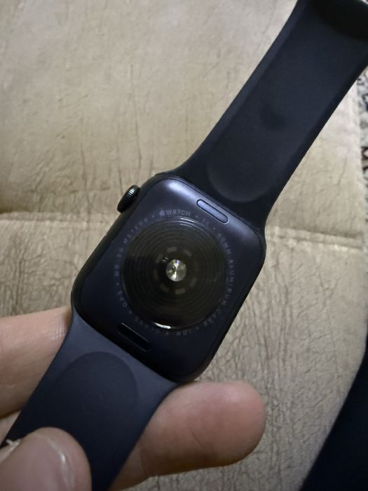 Срочно продам Apple watch