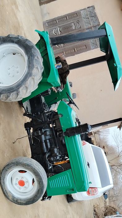by 304-2 traktor