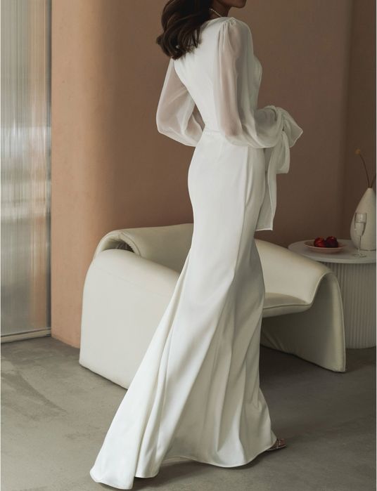 Продам шикарное платье Lichi