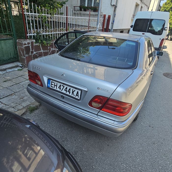 Mercedes E300, чист дизел