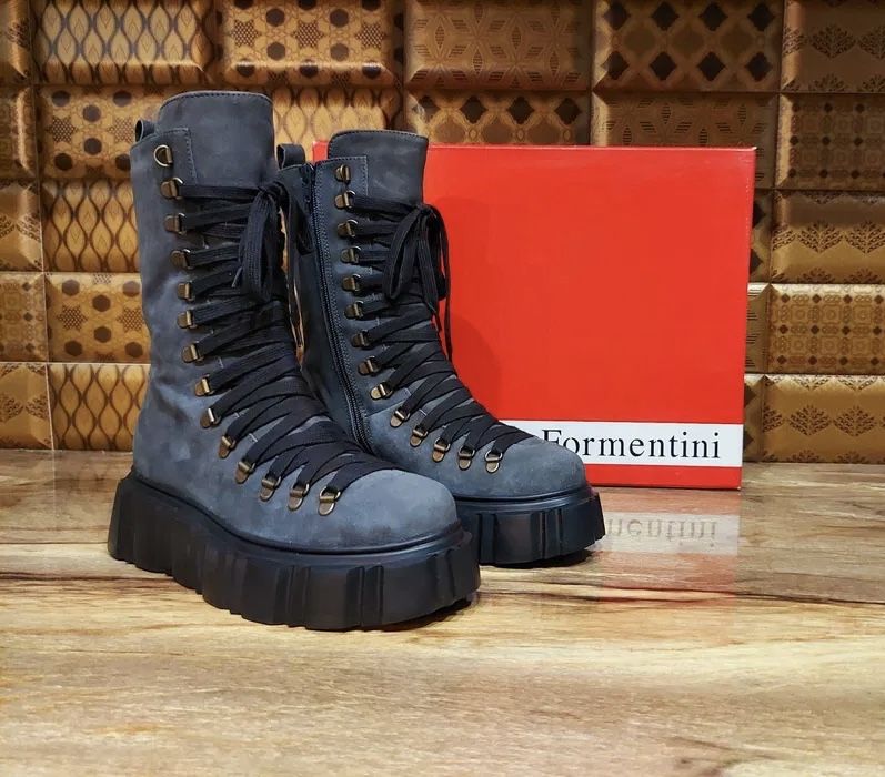 Стильные женские сапоги Италия