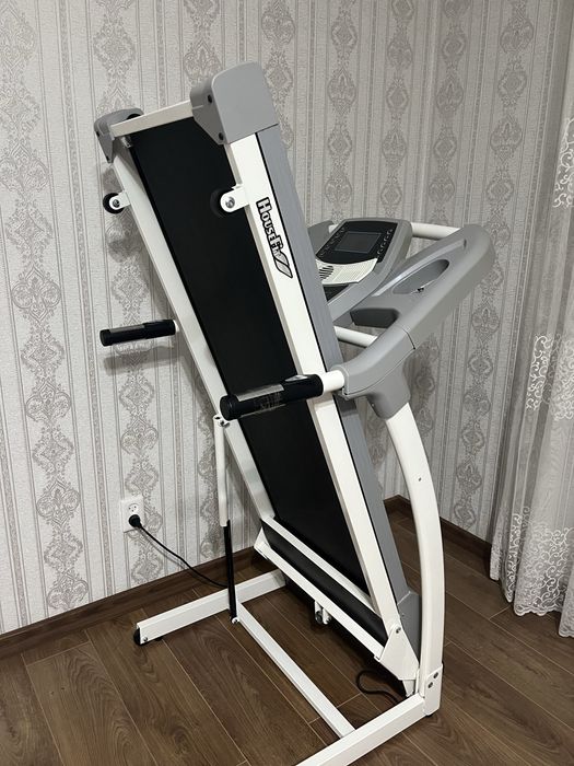 Продам беговую дорожку