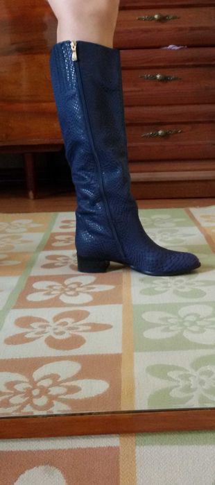 Сапоги женские. Очень красивые.