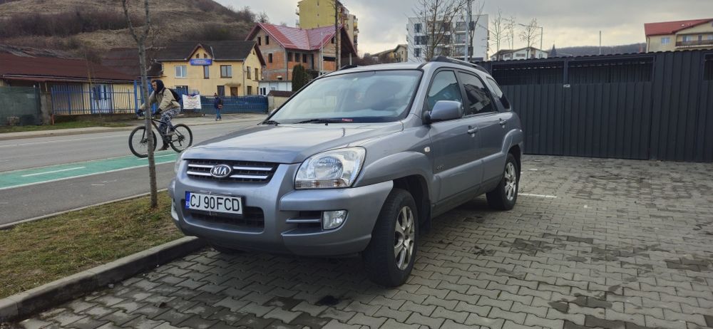 Vând kia sportage