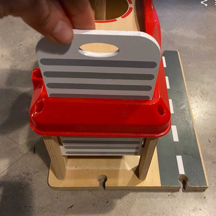 statie pompieri din lemn