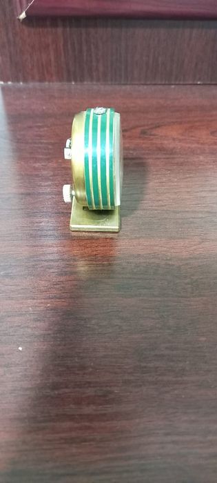 Часы будильник механические