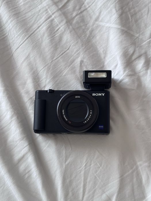 Влогинг камера Sony zv-1