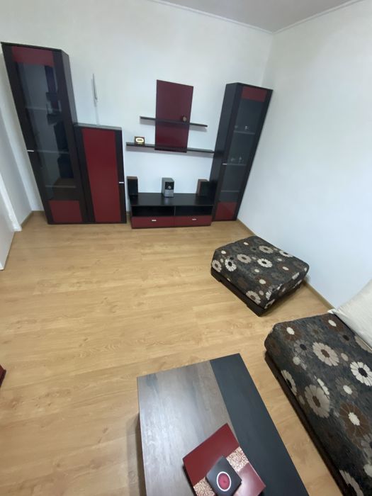 Inchiriez Kiado apartament 2 camere
