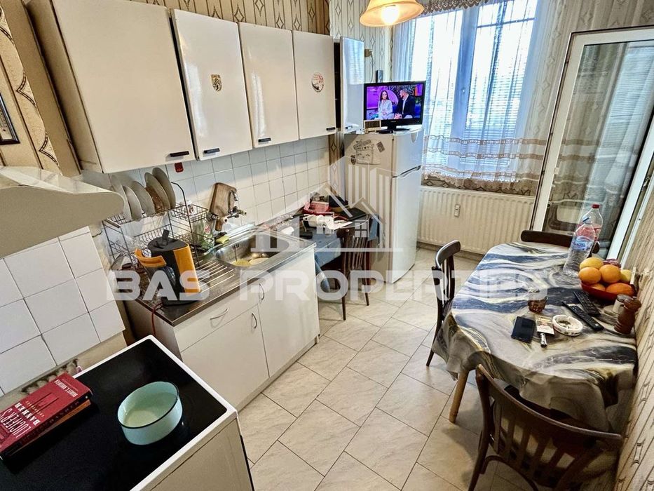 Продава се Тристаен апартамент в София, Красна поляна 2 - 80 кв.м за 1212 €/кв.м - Снимка #1