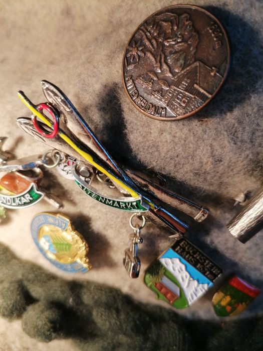 Ловджийско -туристическа  вълнена шапка за ценители