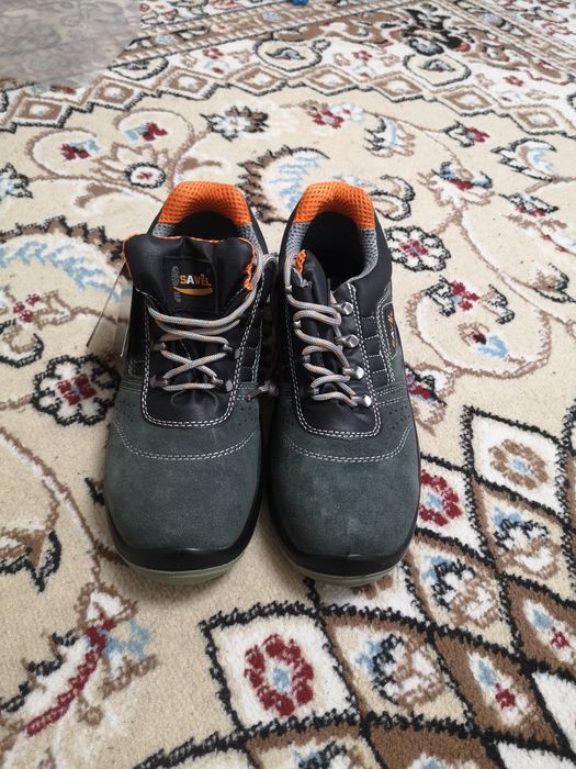 Рабочие ботинки хорошего качества