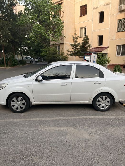 Sotiladi nexia 3 avtomat