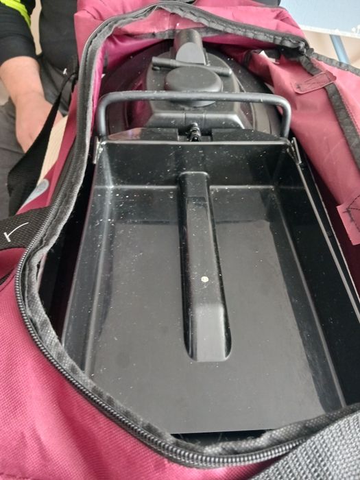 Рибарска лодка за захранване