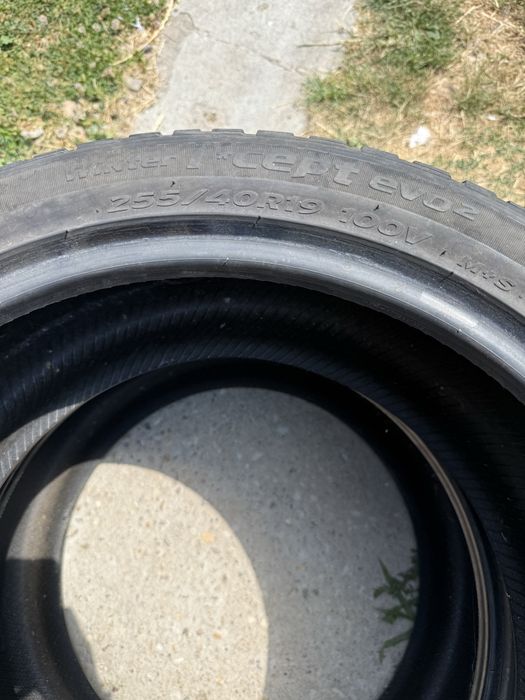 Anvelope 255/40/19 Iarna