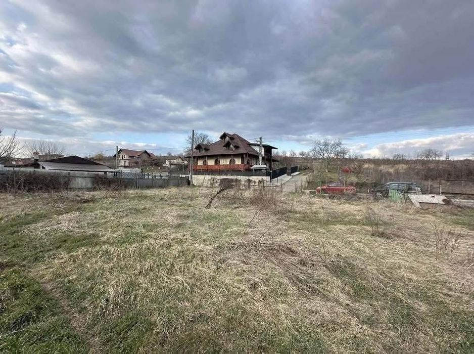 Teren intravilan, Str. Șara 145A