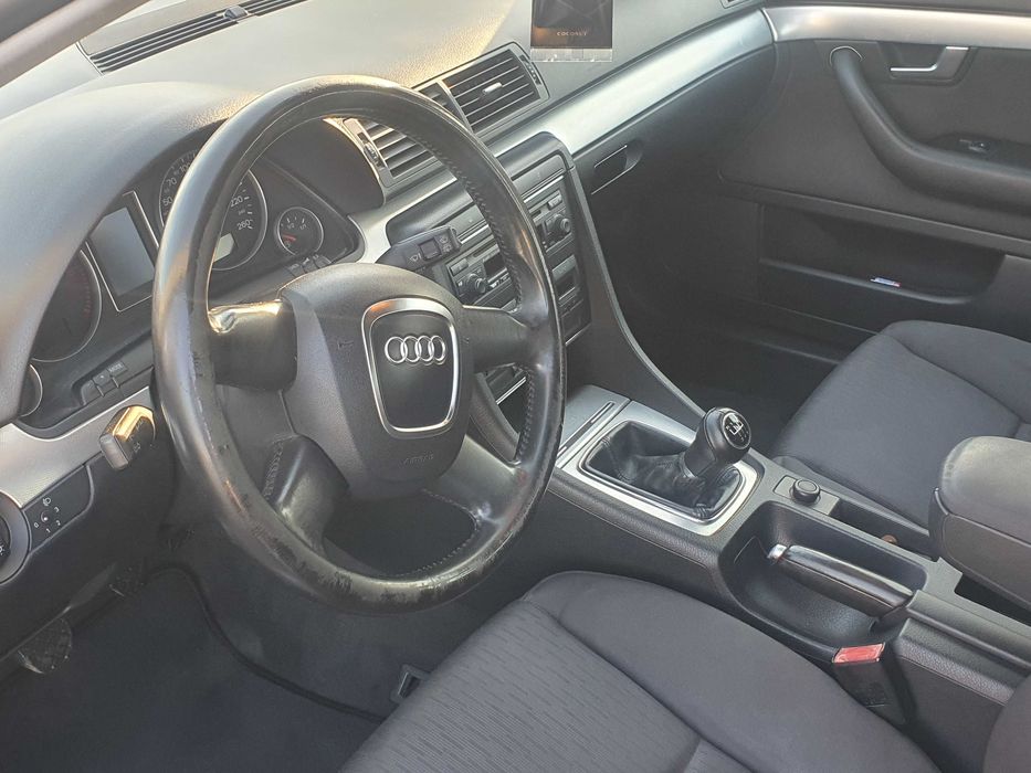 Продавам Audi A4 B7