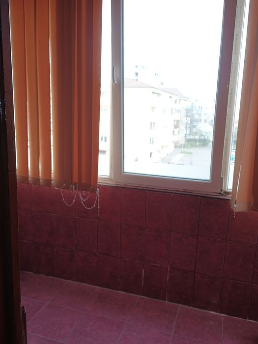 Închiriez apartament cu o cameră