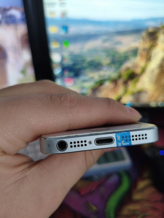 iPhone 5 в удовлетвореном состоянии