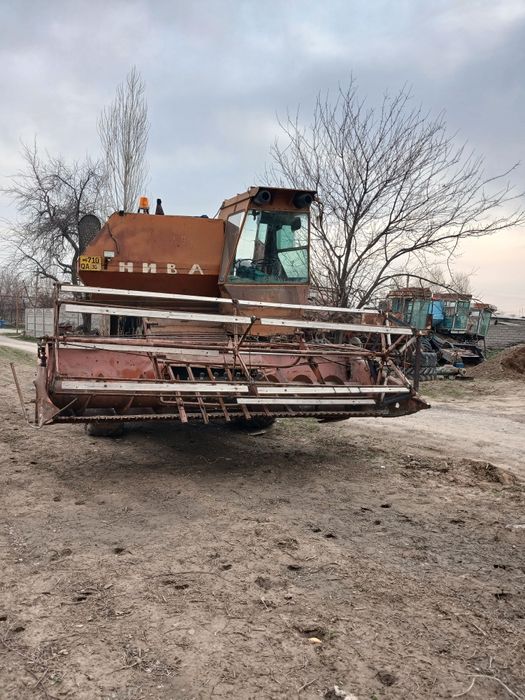 Комбайн нива ва енисей сотилади 55 млн дан  иккаласиям юради