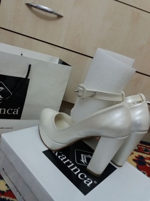 Свадебные туфли  Турция 36, и розовые 38 разм Турция!.