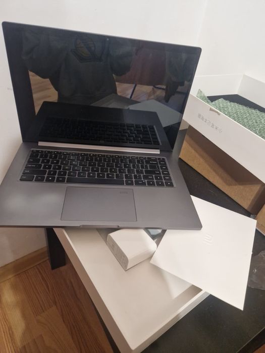 Laptop MI Pro 15’6 8GB Ram SSD