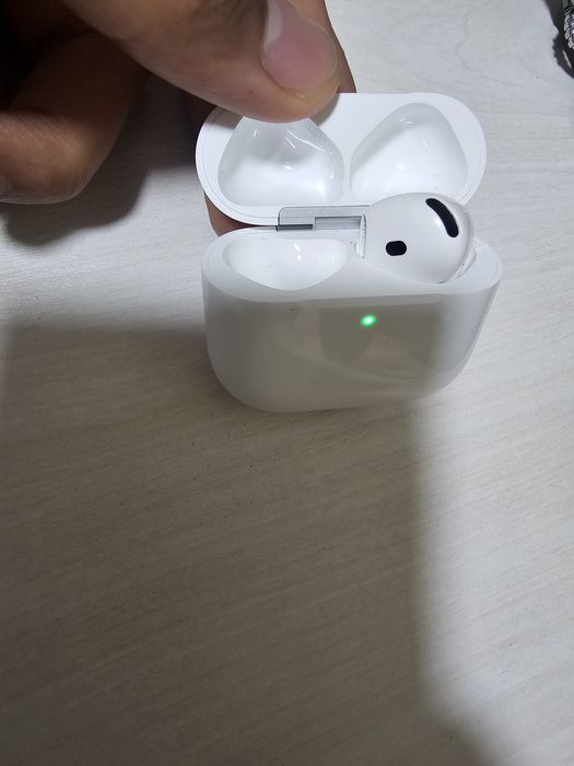 Airpods 4 ANC iphone наушник