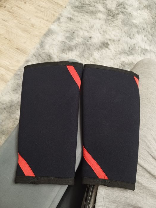 Наколенники для пауэрлифтинга