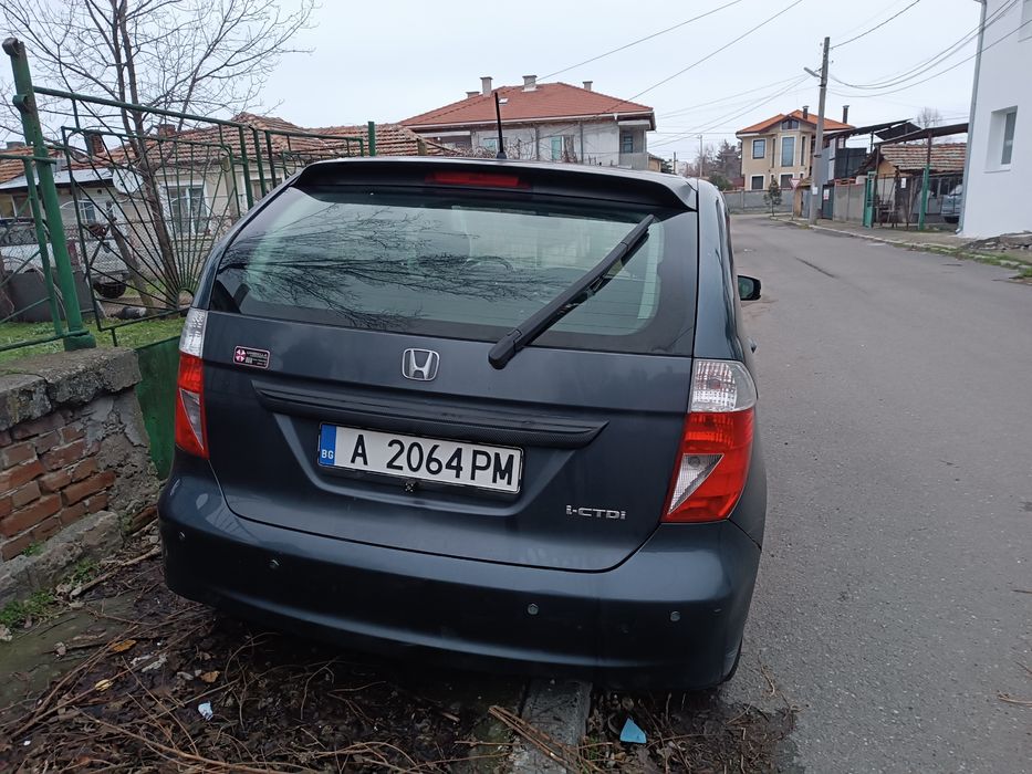 Honda FR-V на части