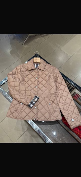 Burberry куртка новый