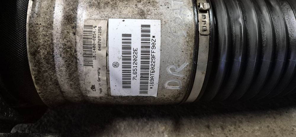 Perna/perne aer spate WV Touareg 2007