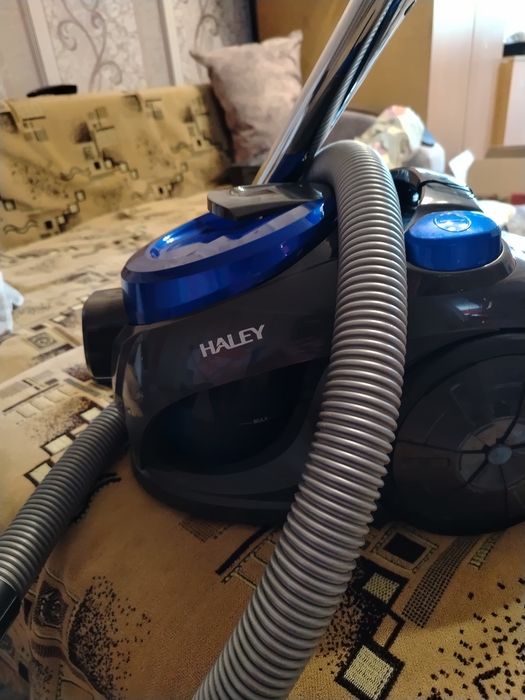 Продам пылесос HALEY