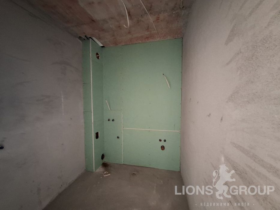 Продава се Двустаен апартамент в Варна, Колхозен пазар - 79 кв.м за 1058 €/кв.м - Снимка #11