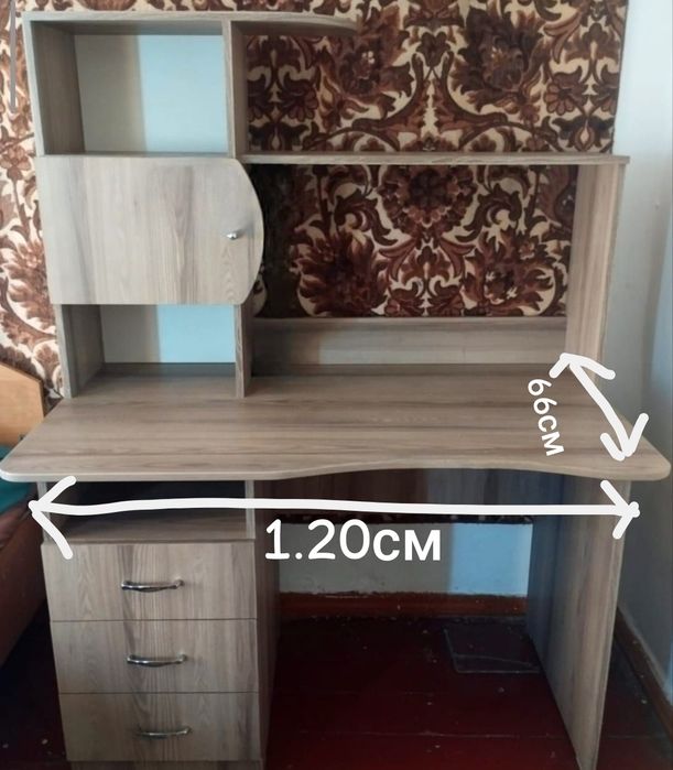 Срочно Продам компьютерный стол