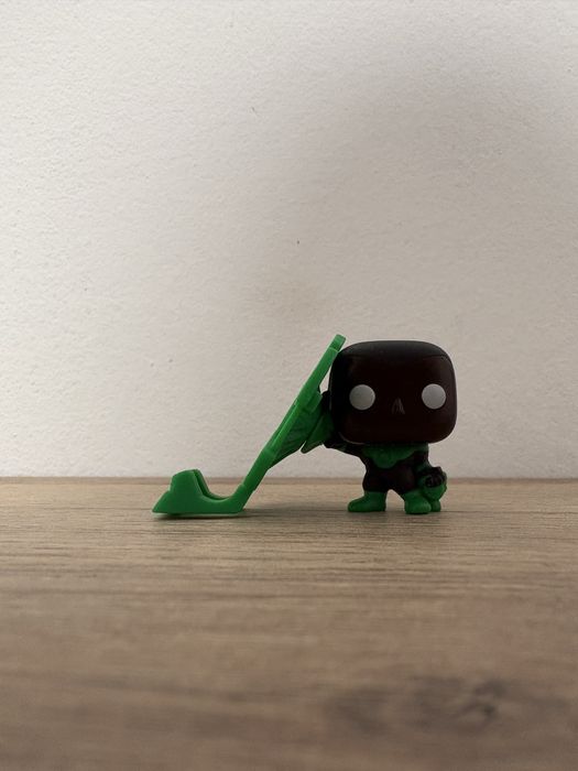 Продавам kinder фигурки