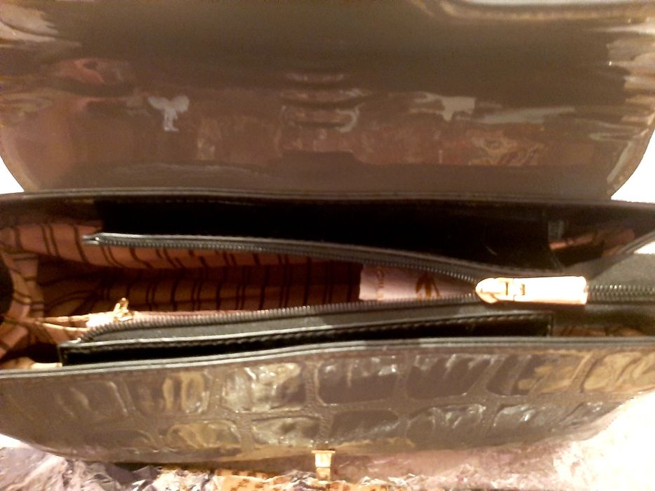 Продаю женский сумка багет