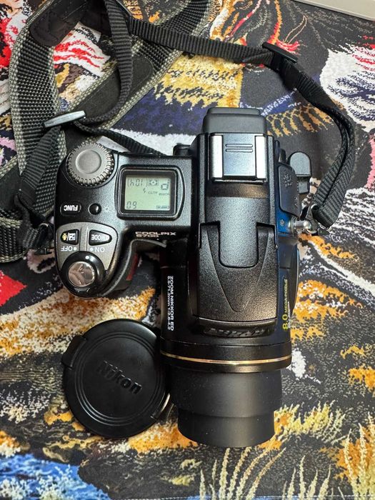 KIT Aparat foto Nikon CoolPix 8700