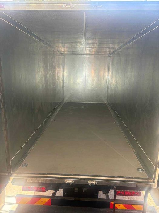 Изотермический фургон на базе Hyundai Mighty EX8