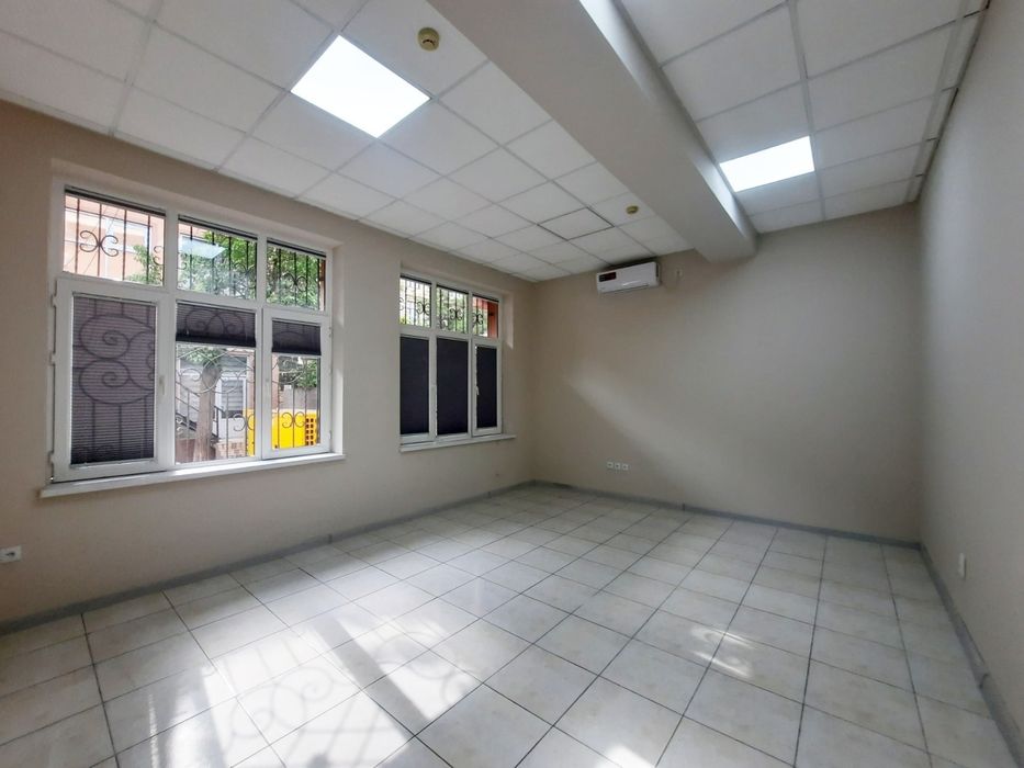 Аренда офиса 116м2 в Центре / Ц-1, Корзинка, кафе Bibigon