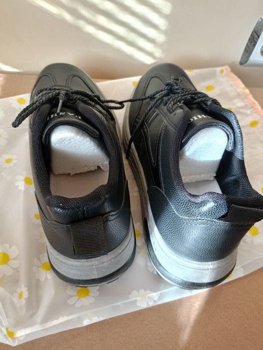 Спортни обувки 41