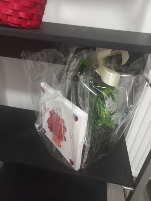 Vând cadouri amenajări