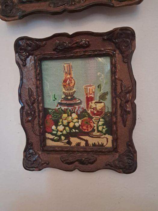 Vând  tablouri cu goblen