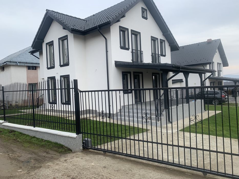 Casă de vanzare sau inchiriere