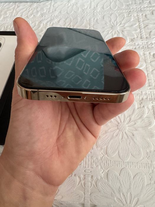 iPhone 13pro  Gold 256 GB като нов