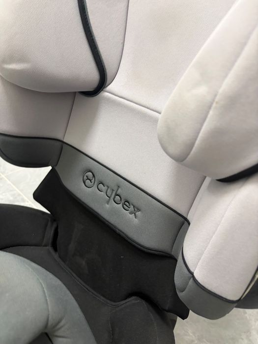 Автокресло Cybex