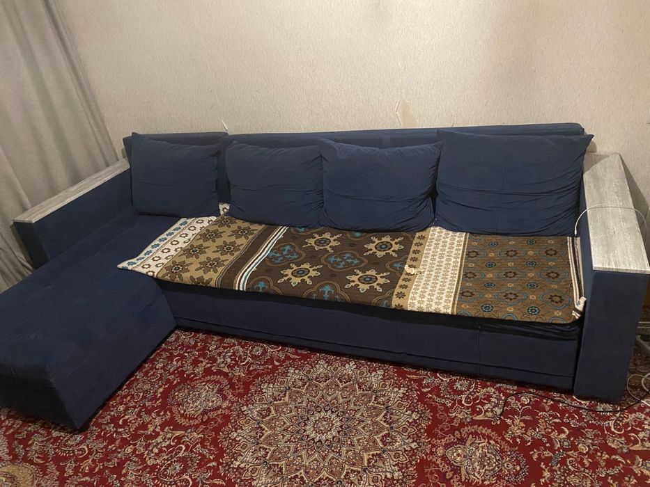 Продам срочно! Диван угловой не дорого
